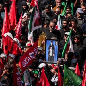 Intambara yongeye gufata indi ntera hagati y’Amerika na Iran