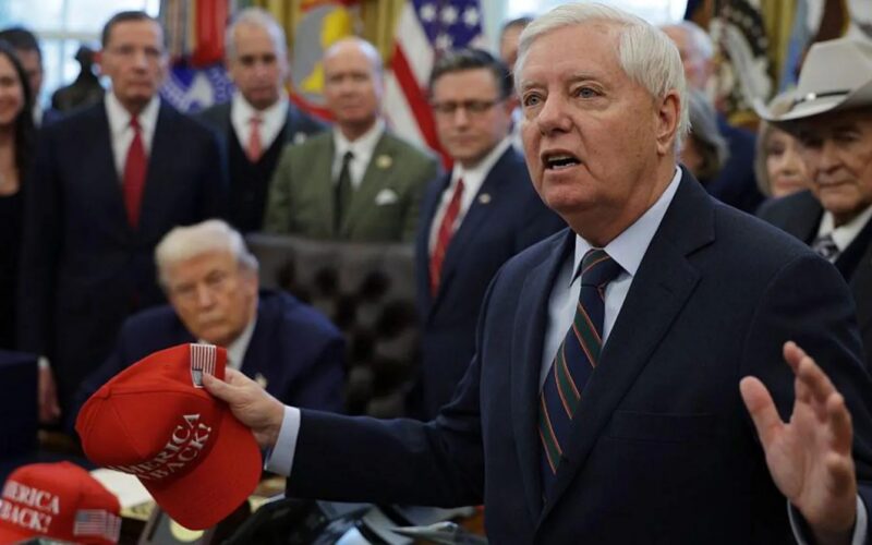 Senateri w’inshuti ya Trump yapfuye bitunguranye