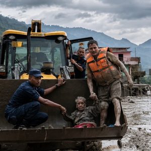 Umwuzure wahitanye 165 muri Nepal, abarenga 1000 baburirwa irengero