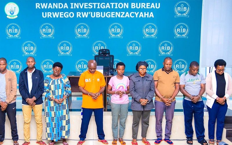 Abandi 46 bakekwaho gukopeza abanyeshuri batawe muri yombi