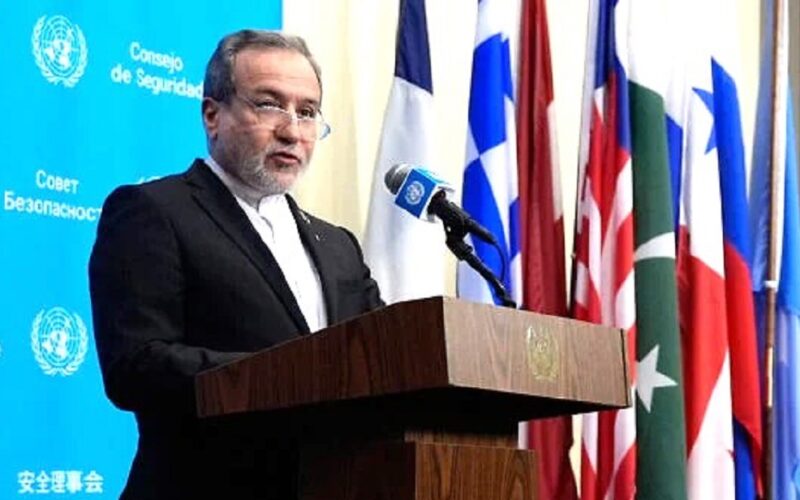 Iran itegereje igisubizo cy’Amerika mbere yo gufungura Hormuz