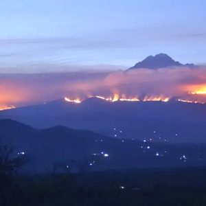 Kilimanjaro yongeye kwibasirwa n’inkongi