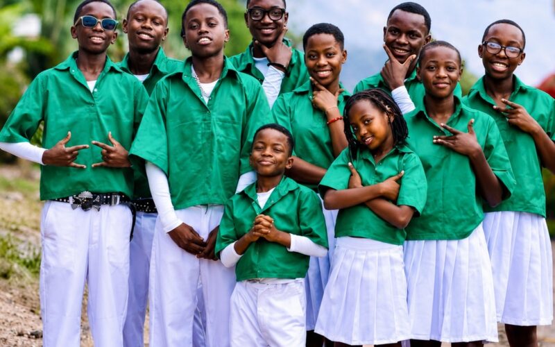Moriox Kids yihanangirije itsinda riyiyitirira nyuma yo gucikamo ibice