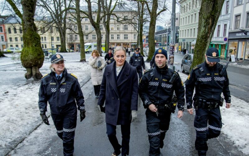 Norvège: Umukozi wa Hotell yatawe muri yombi azira gushaka kwivugana abapolisi.