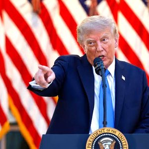 Impamvu Trump yemeye guha Abanyamerika bakuze $5,000