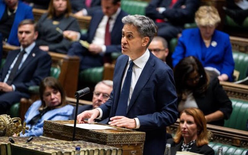 Ubwongereza bwafatiye ibihano ibice Israel yigaruriye
