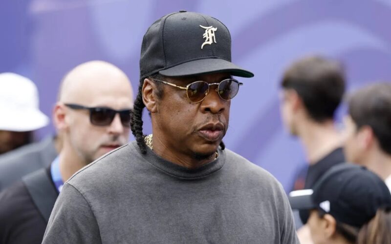 Umugore wari warashinje Jay-Z kumufata ku ngufu yisubiyeho.