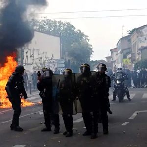 Ubufaransa: Amagana y’amashuri arafungwa kubera imyigaragambyo