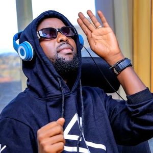 Eddy Kenzo yavuze ko yarenze urwego rwa “Big Three”
