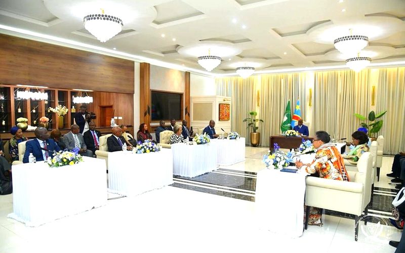 Abahuza ba AU baganiriye na Tshisekedi