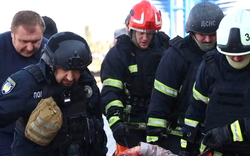 Ukraine: Igitero cy’Uburusiya cyahitanye 13 kuri sitasiyo ya gariyamoshi