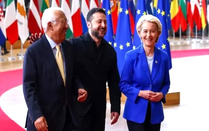 Trump yongeye kwibasira Zelensky