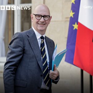 U Bufaransa bwahamagariye u Bwongereza gusubira muri EU.