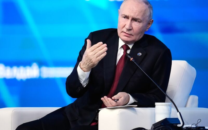 Putin yihanangirije ku gitero kuri Kaliningrad